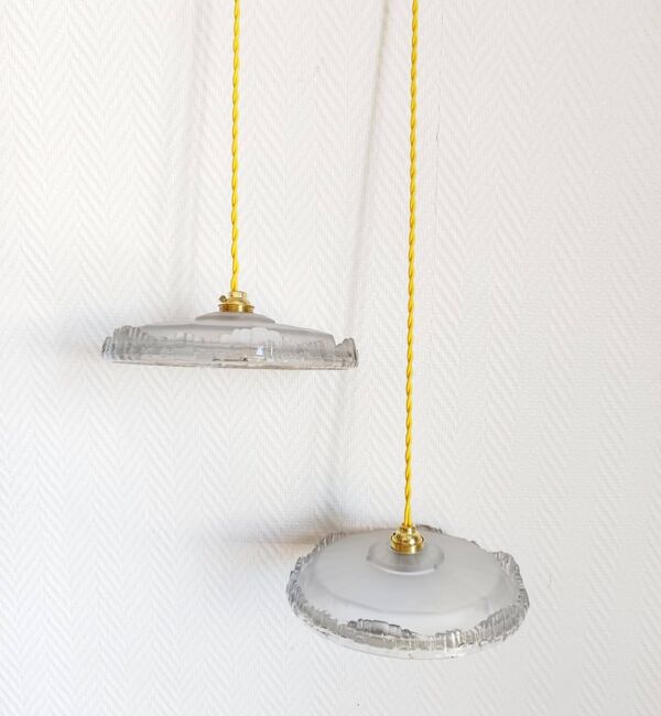 Paire de suspensions art déco Ezan