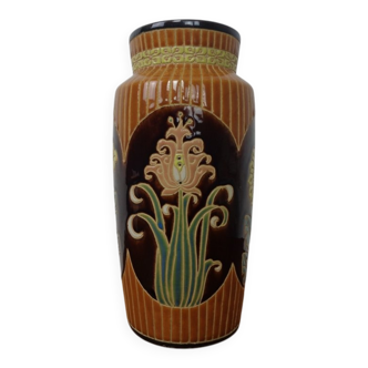 Art Nouveau pottery vase, 1920s