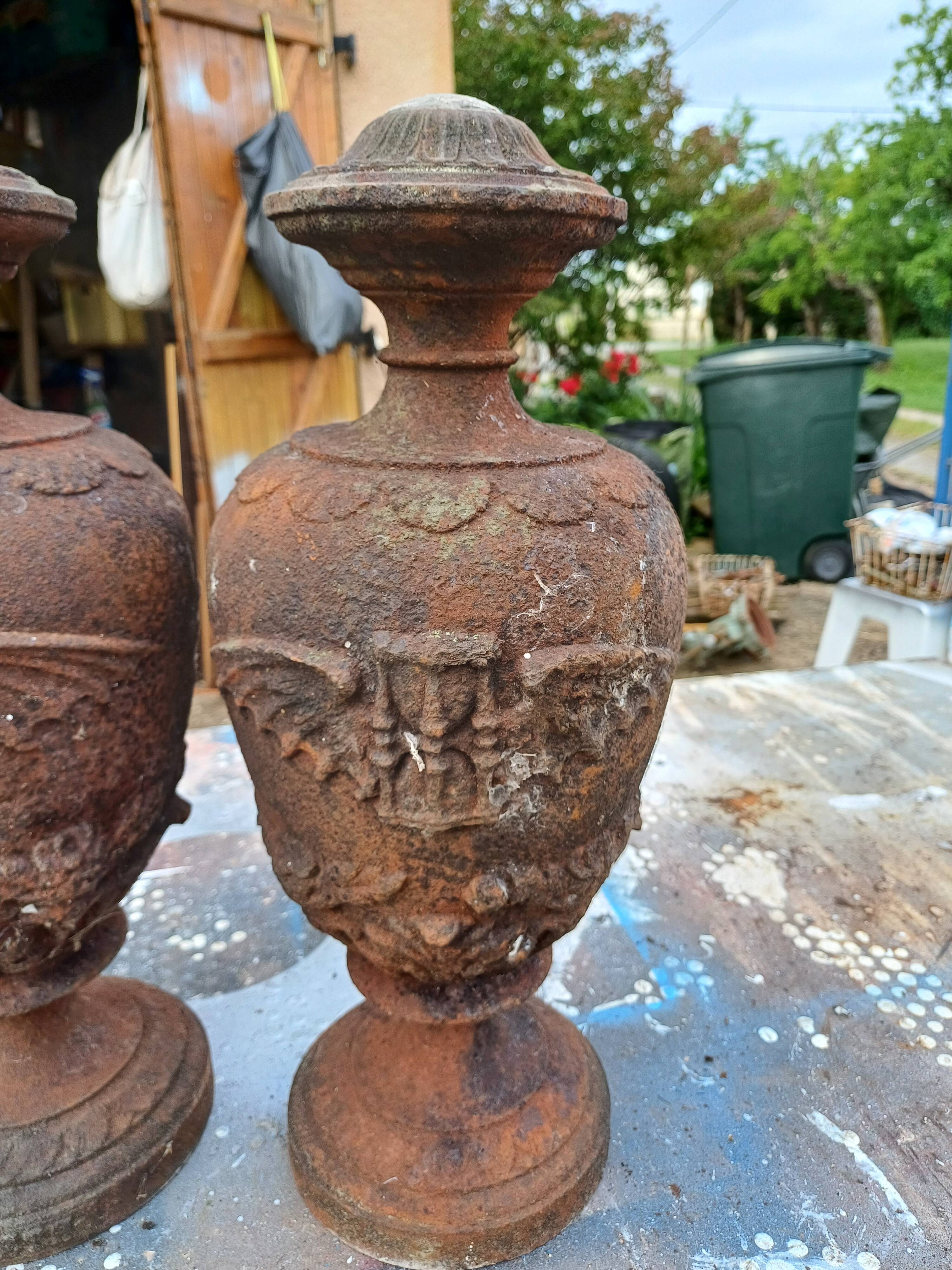 Pair of Cast Iron Fire Pots 1900: Charleville - Mézières