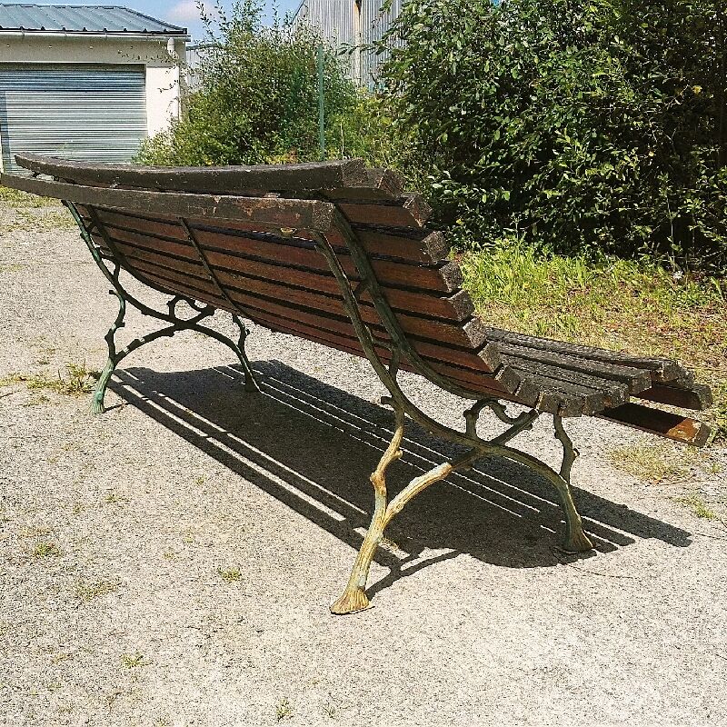 Garden bench park vintage square