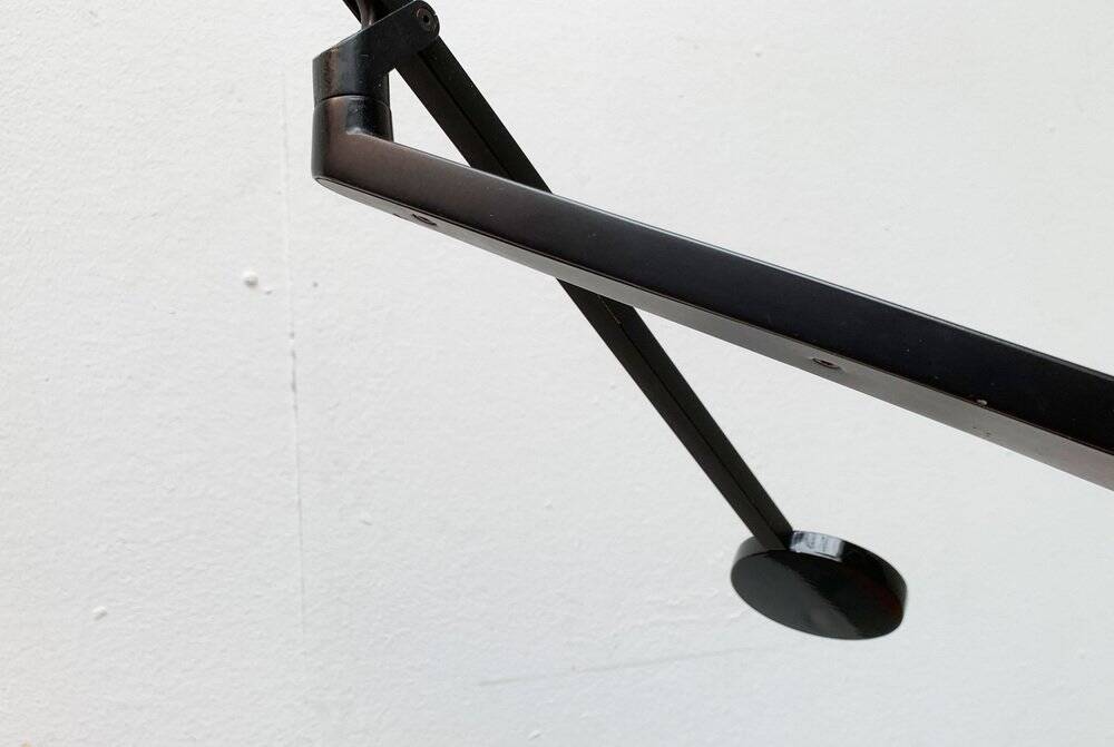 Postmodern Italian table lamp Ala by Rodolfo Bonetto for Iguzzini, 1980s