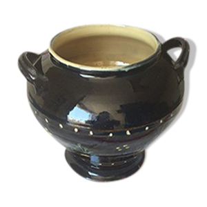 Pot en terre vernissée avec décor