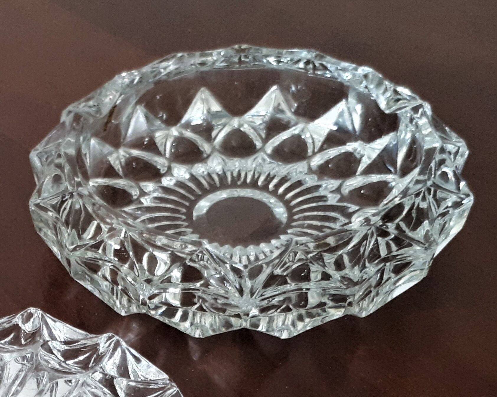 Glass ashtray, vintage collection chiseled