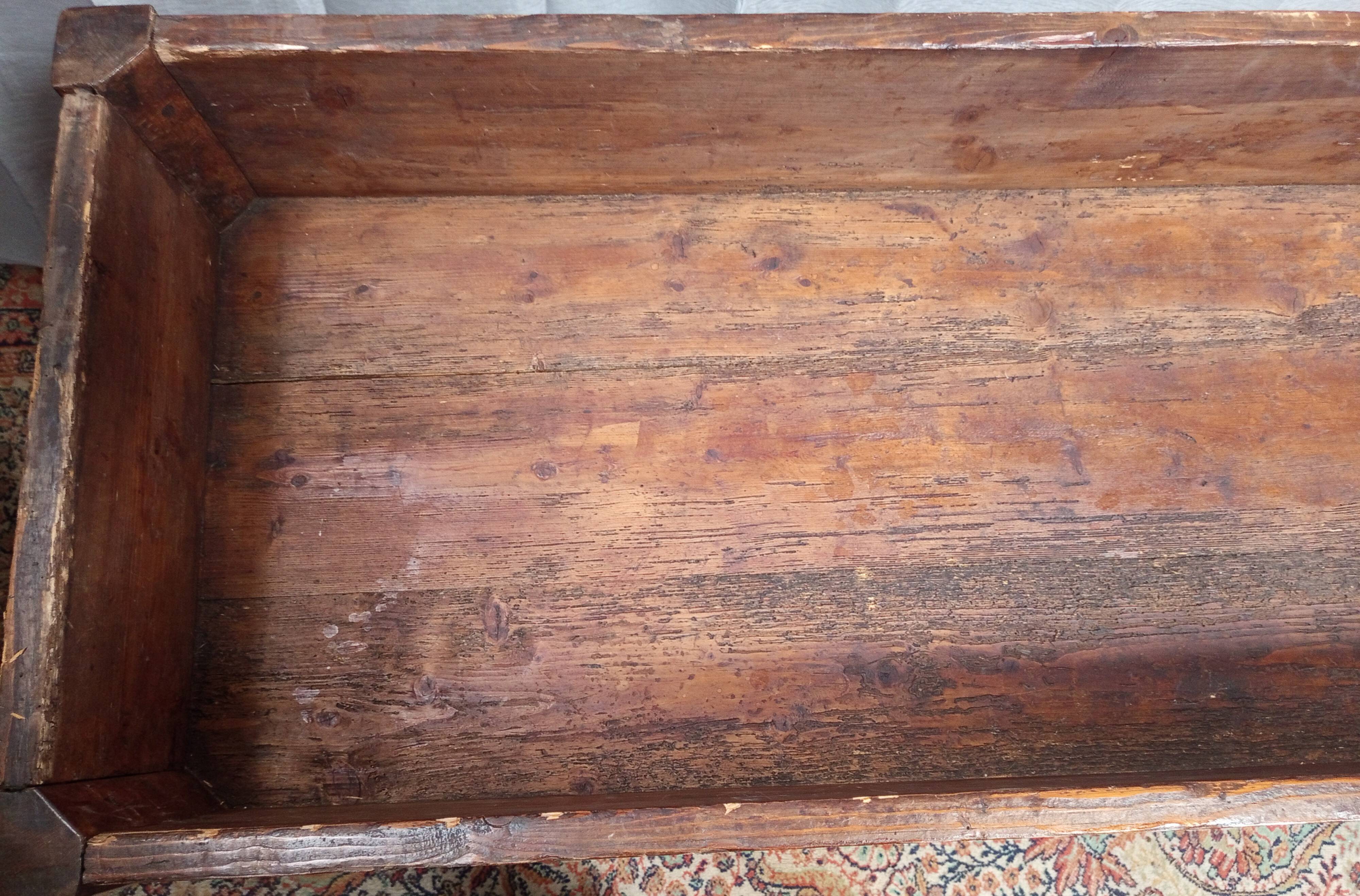 Maie pétrin table in beech, 19th century