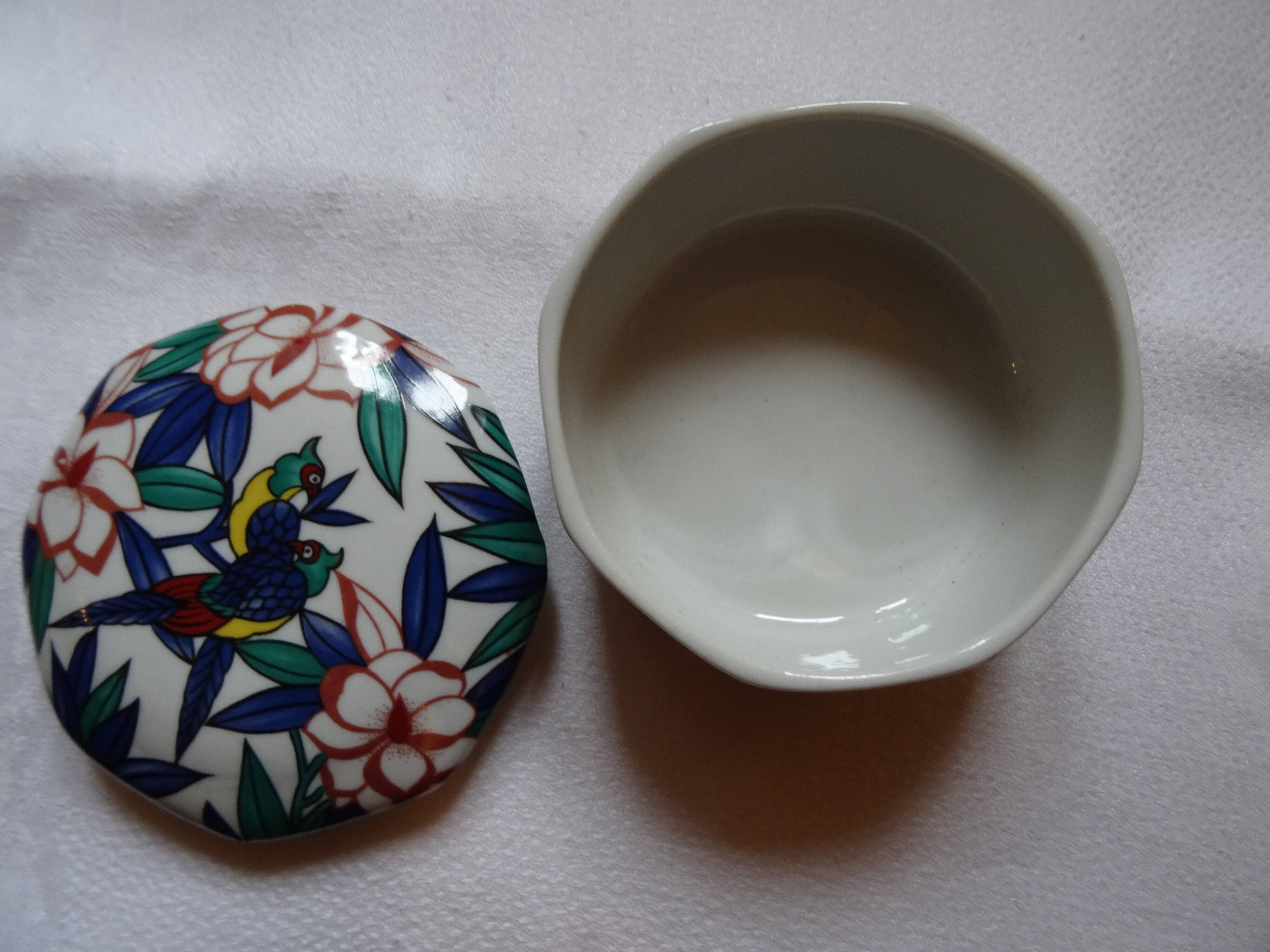 Pretty small candy style art deco