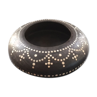 Black wood and mother-of-pearl pocket emptier
