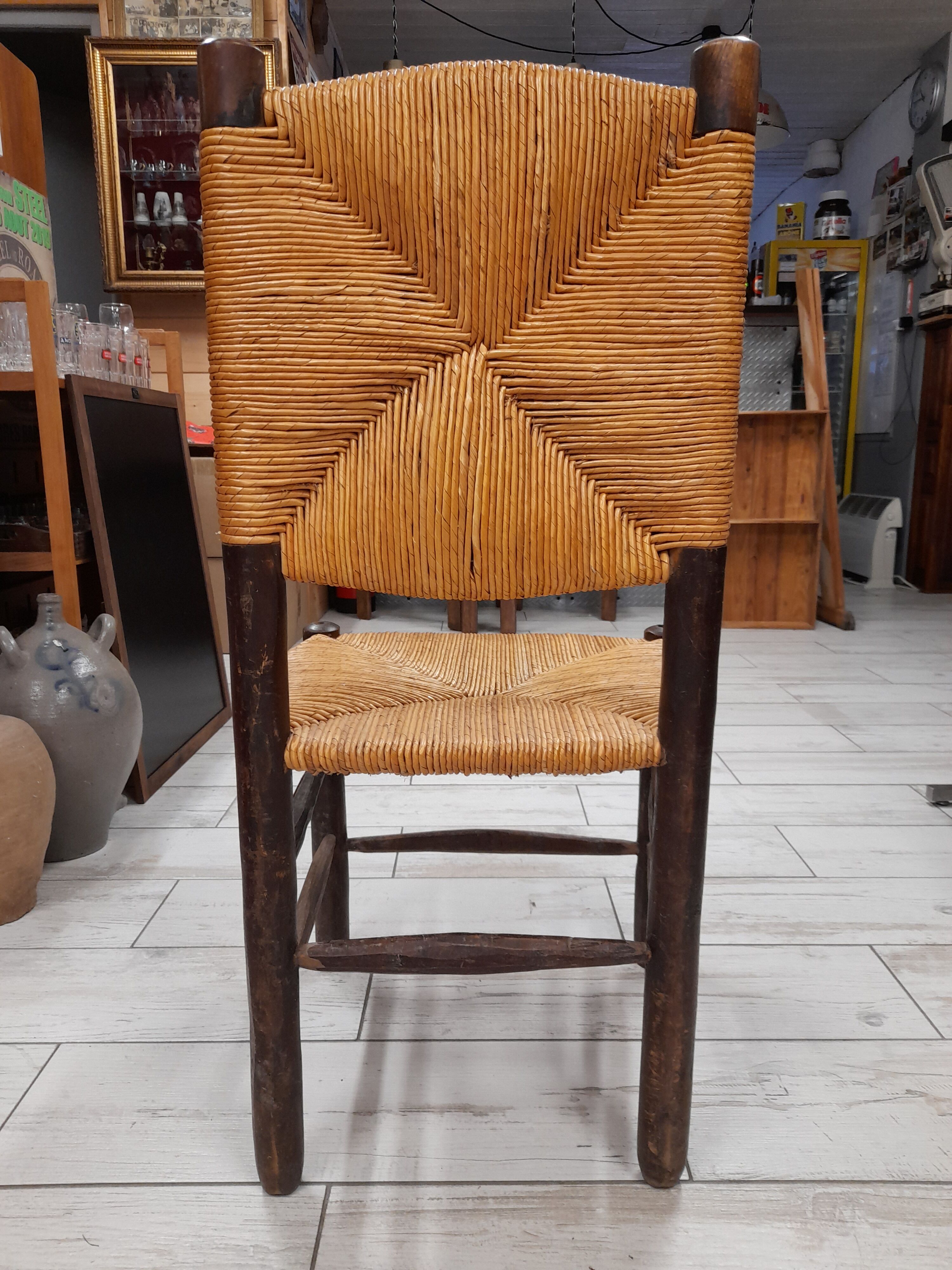 Set de 4 chaises n°19 de Charlotte Perriand