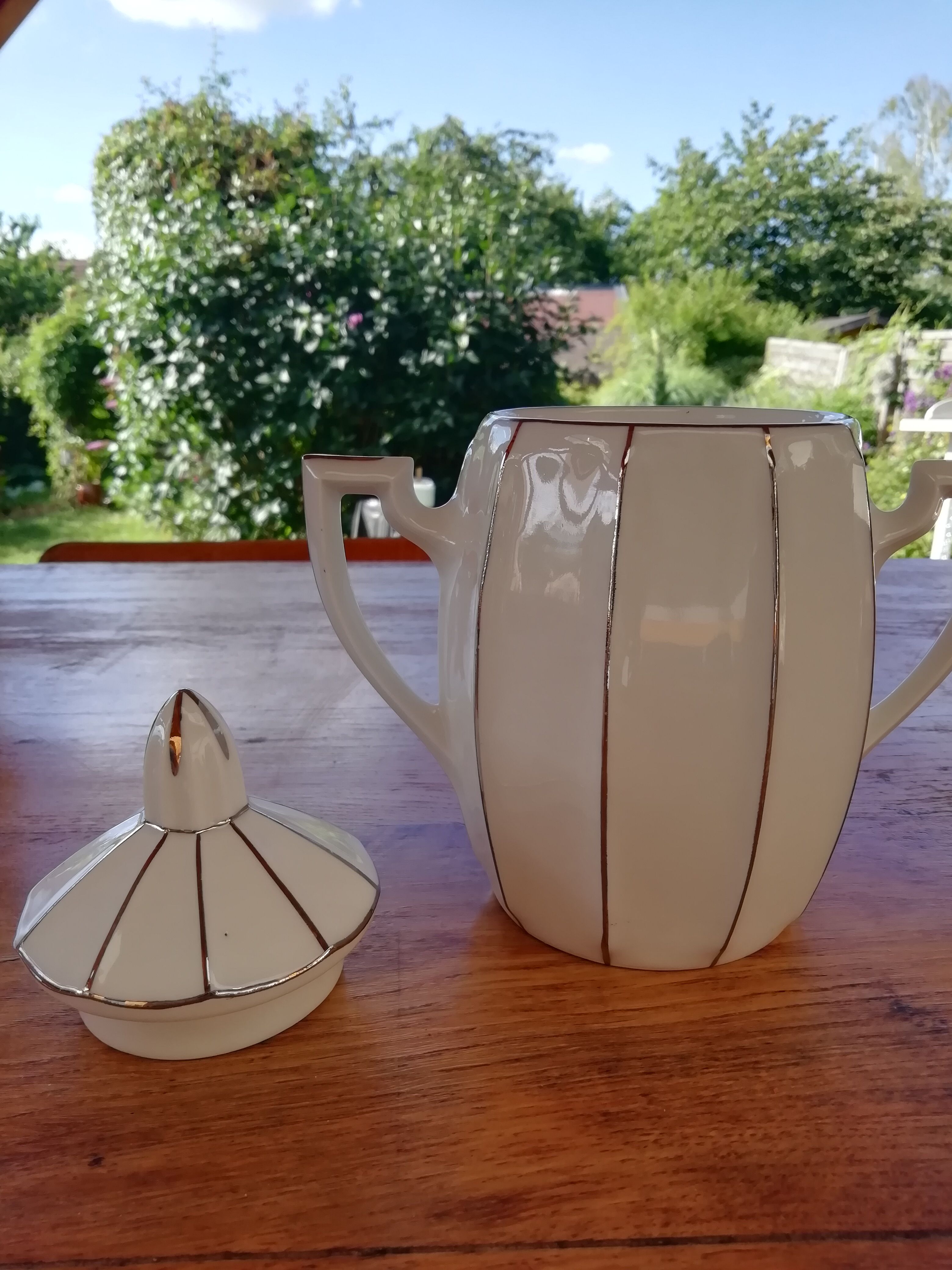 Sugar pot art deco