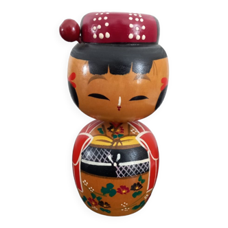 Kokeshi peinte à la main