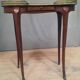 Table rognon en plaquage style Louis XV