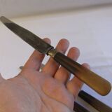 Couteaux anciens couvert de table service estampille Au Diamant