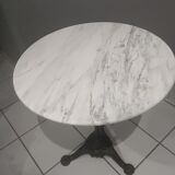 Bistrot's white marble table 1900s