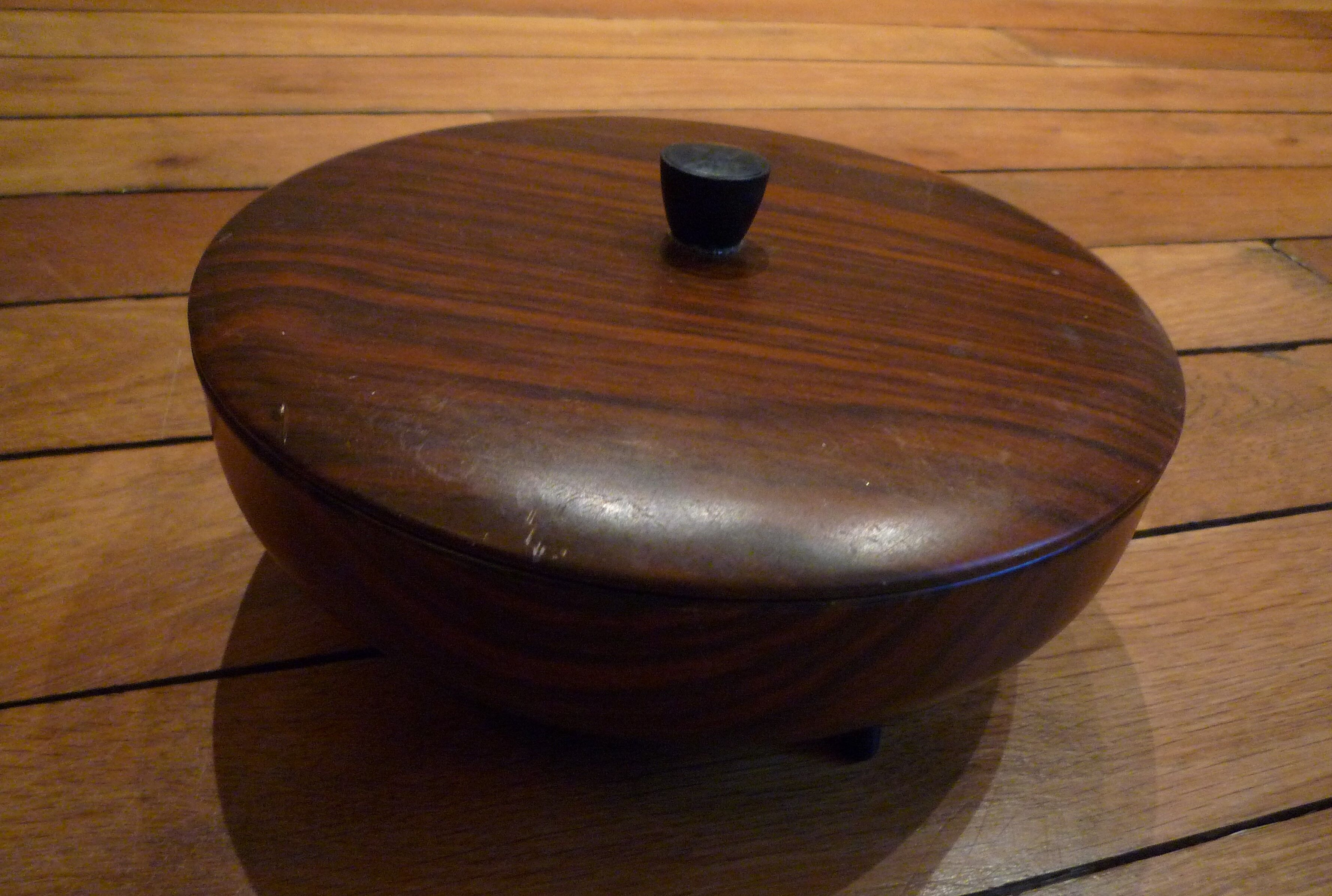 Metal candy maker imitation wood, vintage 60s