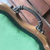 Fauteuil ancien français vert en tissu, cadre bois sculpté, style 1890-1919