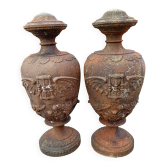 Paire de pots a feux en fonte 1900 : Charleville - Mézières