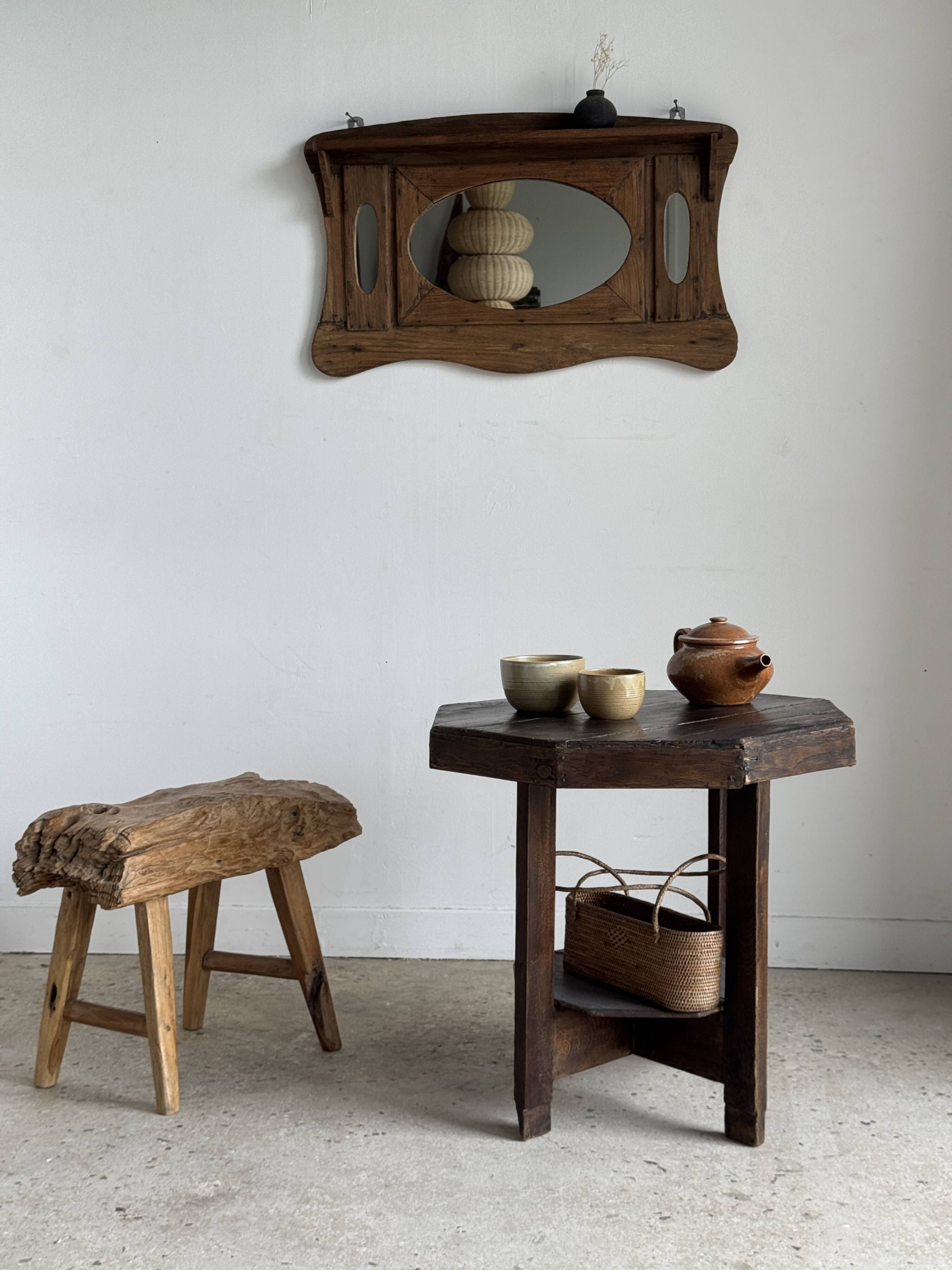 Small wall mirror in organic old Indonesian teak 75x45.