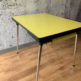 Table formica