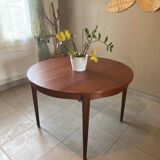 Vintage French house extendable round table (very large when unfolded)