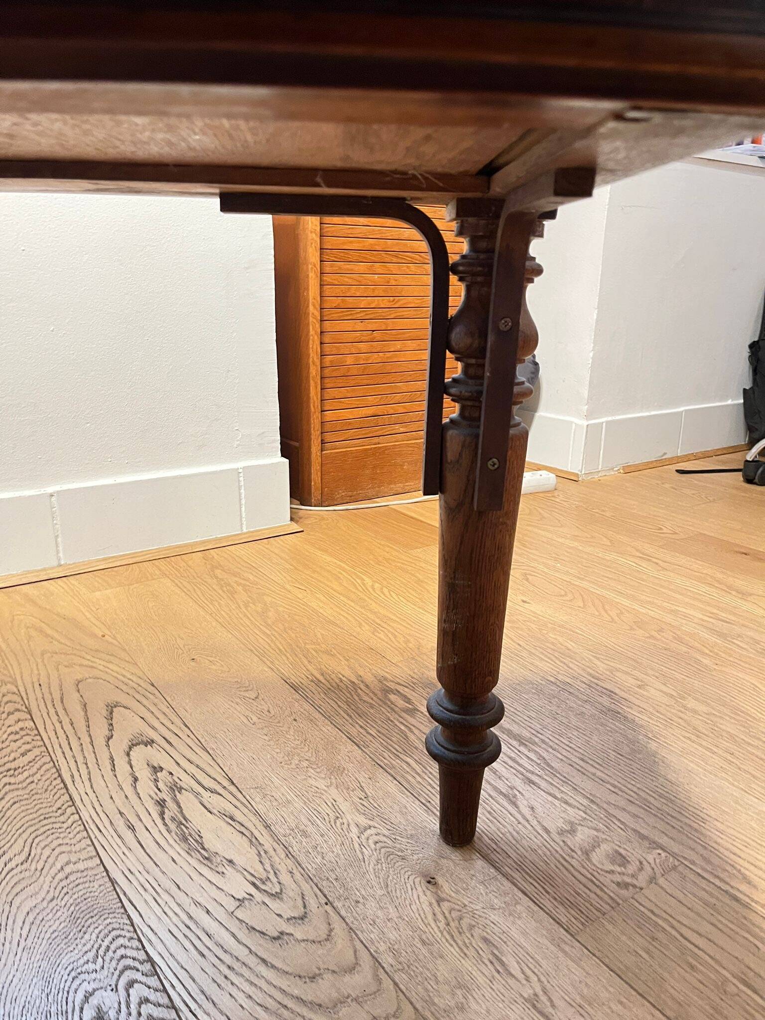 Double-sided oak desk – 19th century – Clichy Carpentry