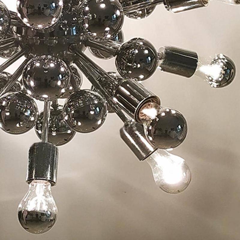 1970s Astonishing Chandelier Sputnik by Goffredo Reggiani in Chrome. Made i