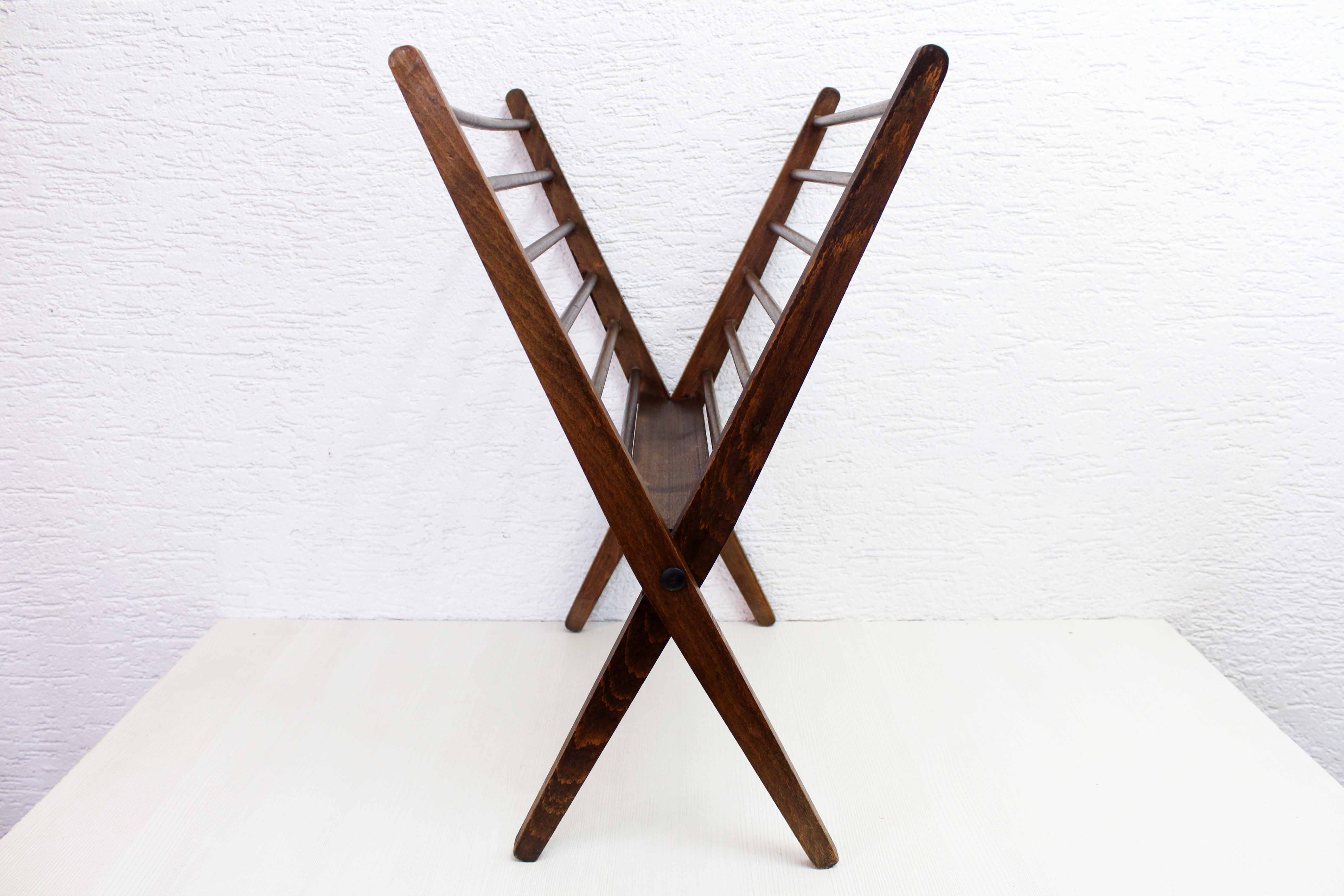 Braakman foldable magazine door 1950