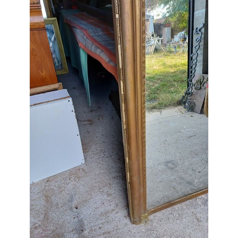 19th century mirror in wood and gilded stucco "scallop shell"
