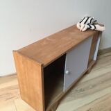 Armoire pour poupée