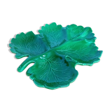 empty compartmentalized flat leaf-shaped pocket