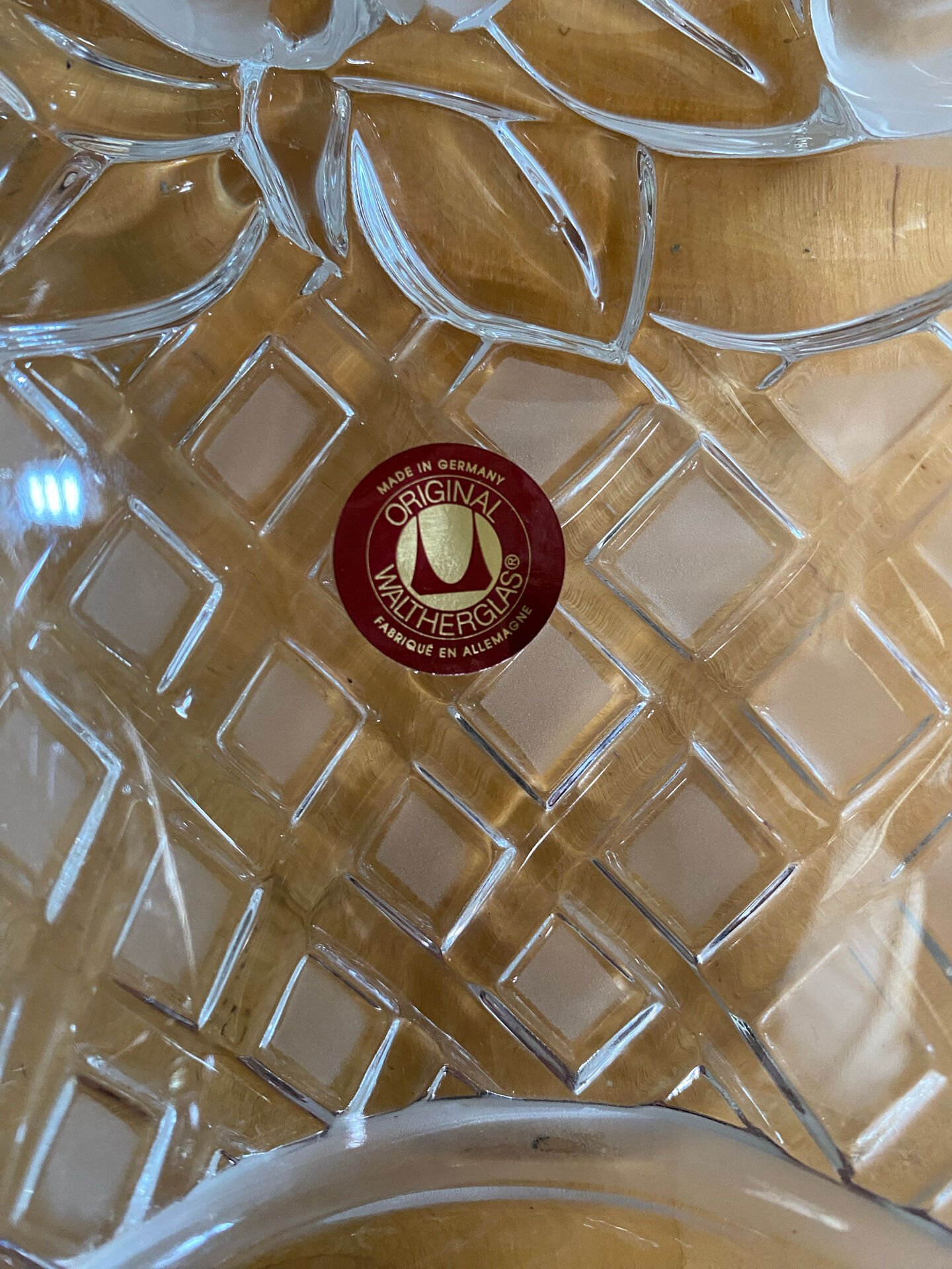 Old walther-glas pocket video vintage moulded crystal rose basket