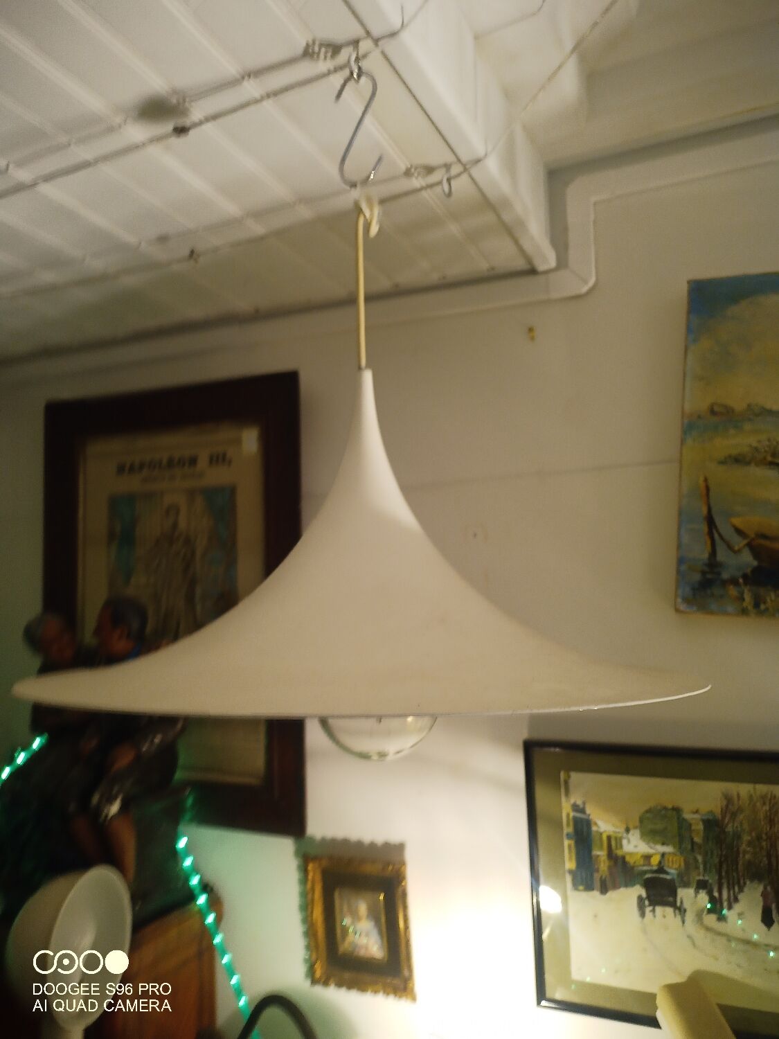 Scandinavian tulip pendant lamp
