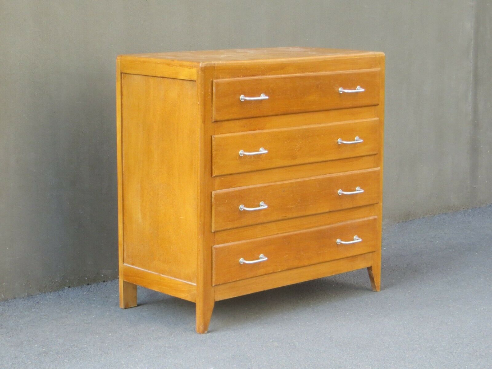 Vintage 40s chest of drawers