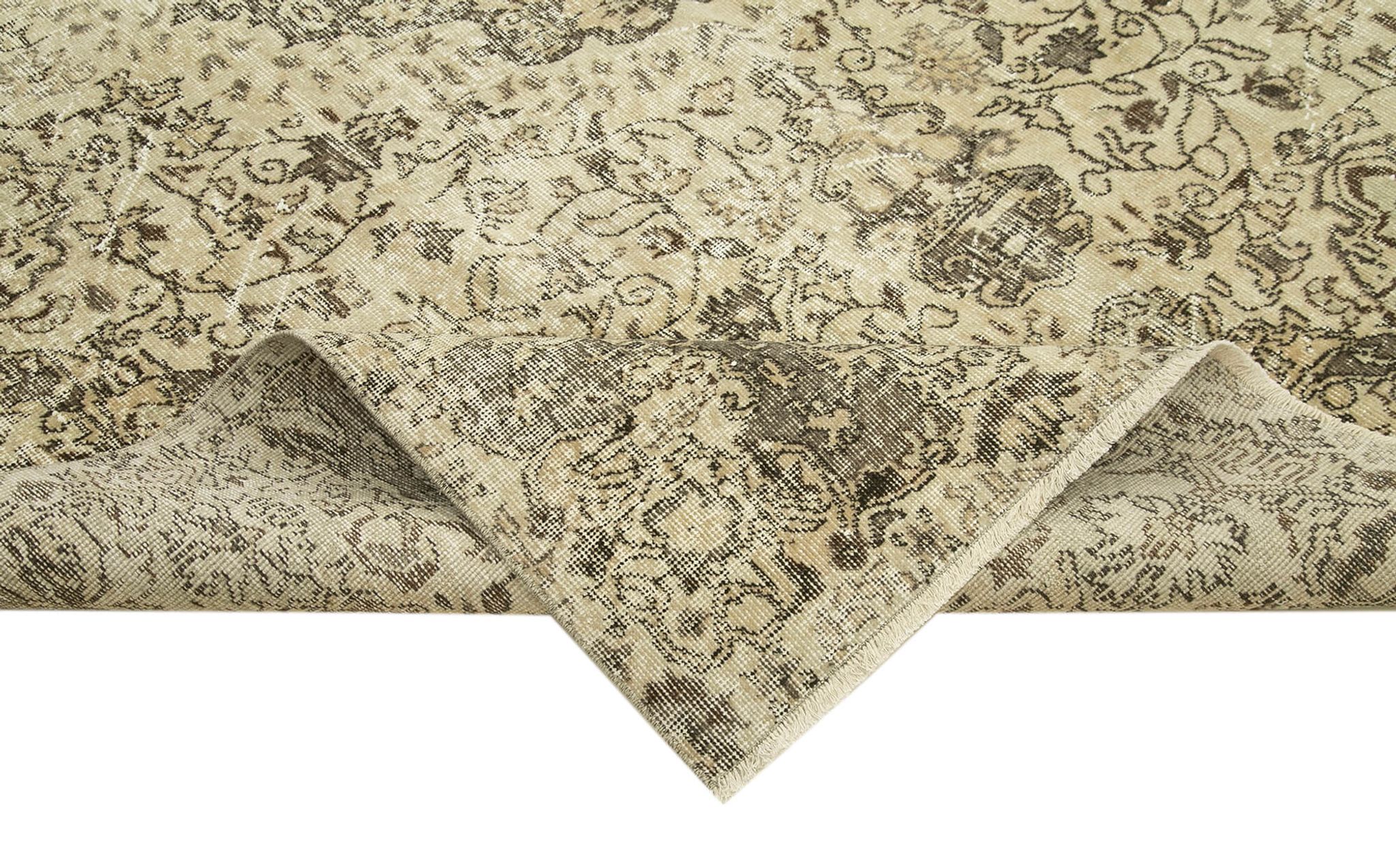 Hand-knotted antique turkish beige carpet 202 cm x 312 cm