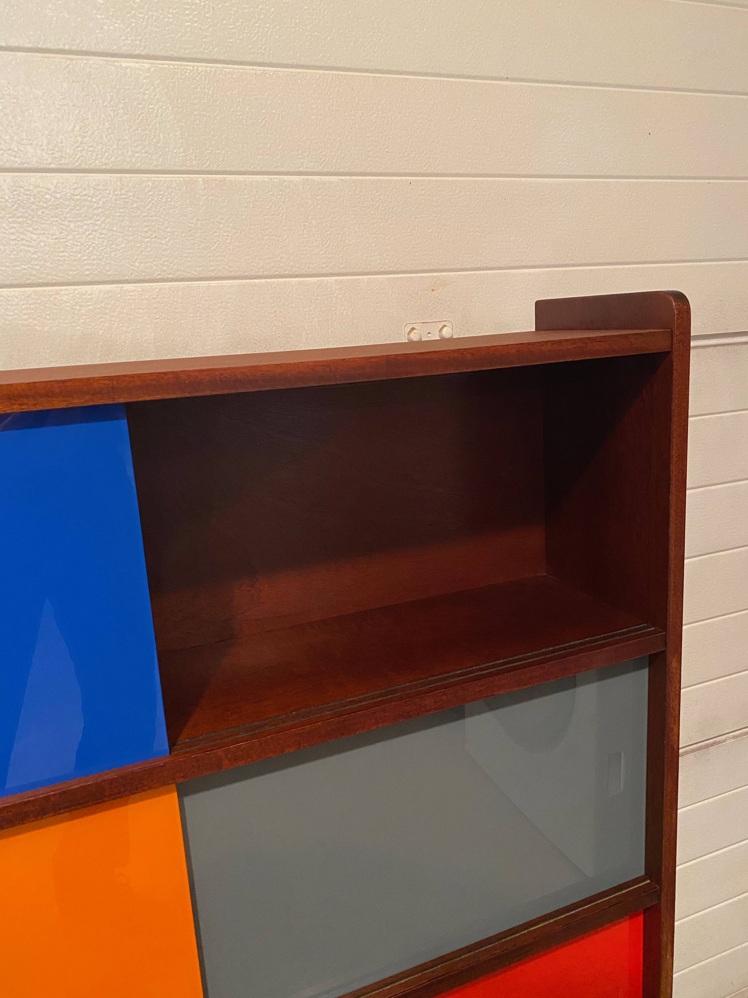 Vintage bookcase/display cabinet