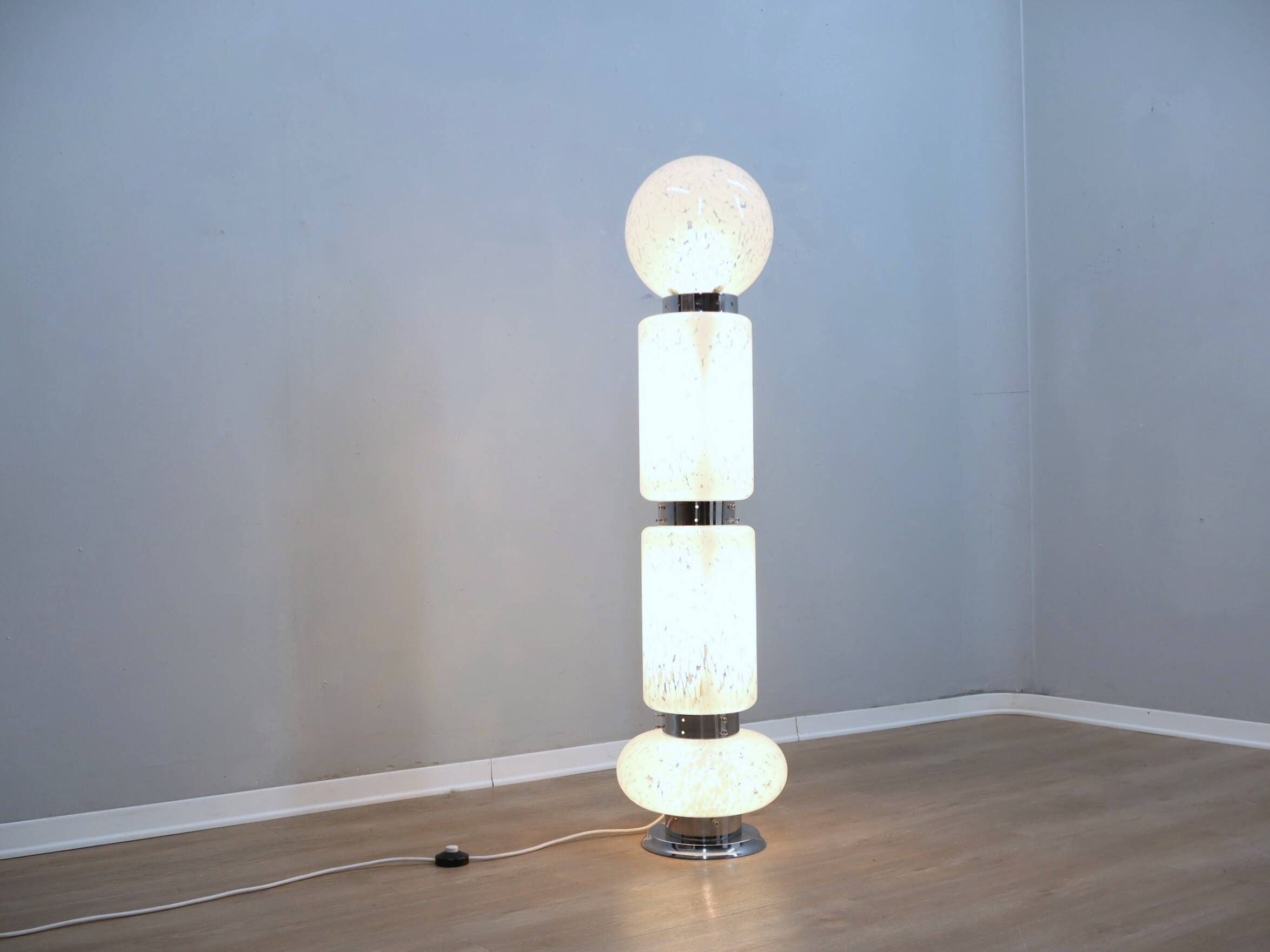 Murano glass totem floor lamp AV MAZZEGA 1960s