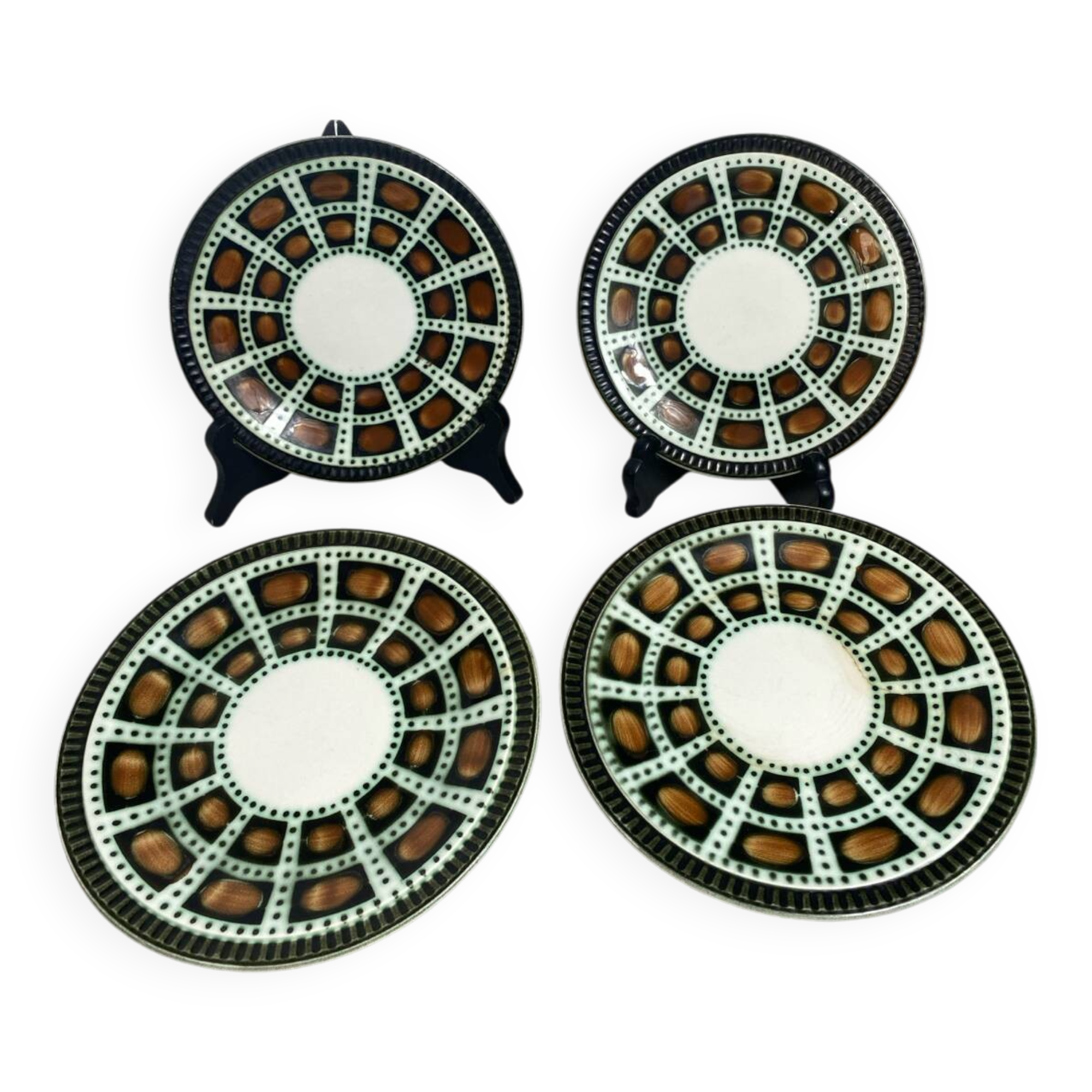 Four Boch Belgium dessert plates