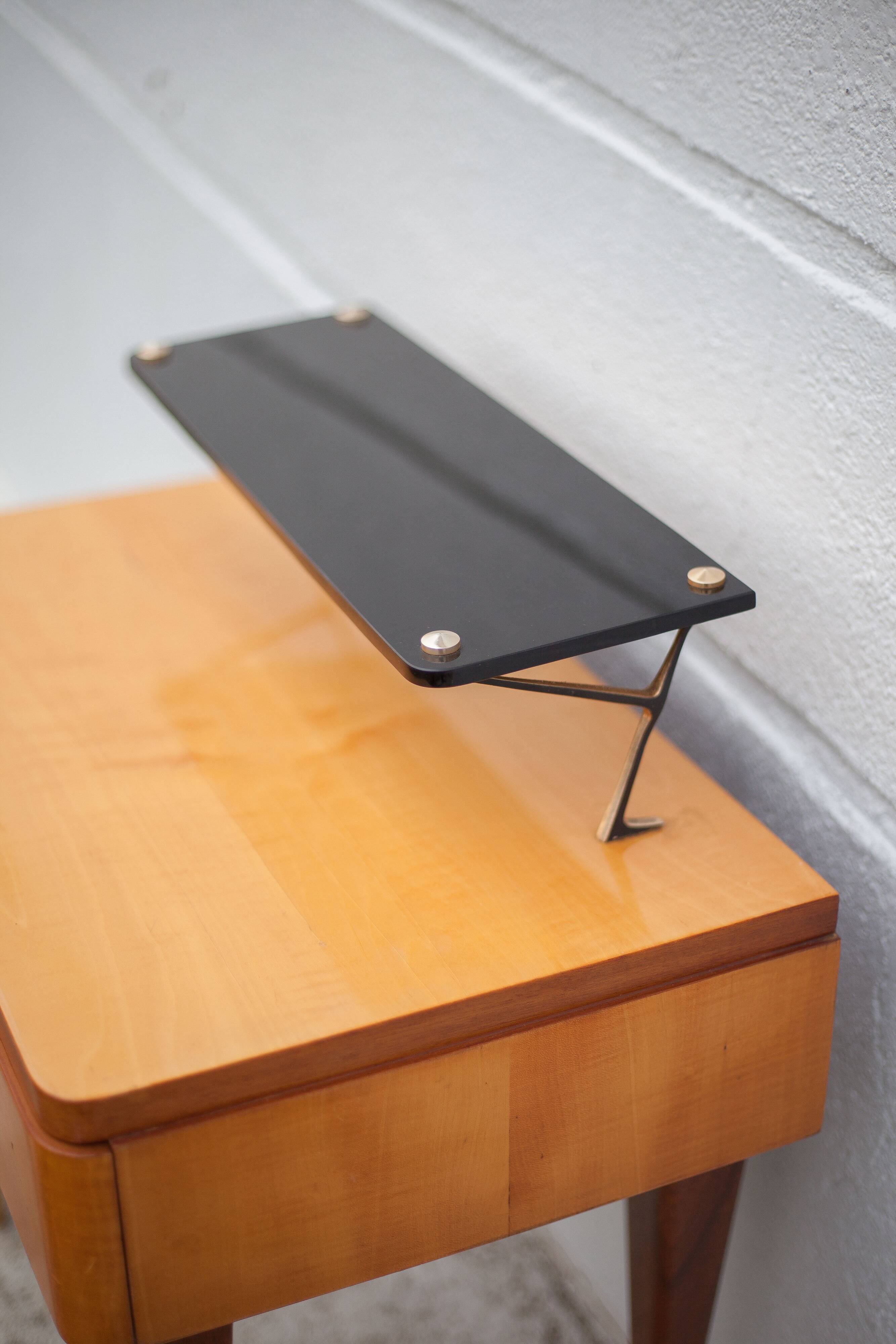 Table de chevet vintage, table de nuit bois avec tablette, table d'appoint, bout de canapé, 50's