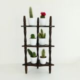 Wall corner shelf or to be installed
