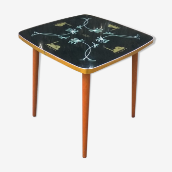 Vintage coffee table stylized oriental décor 1960