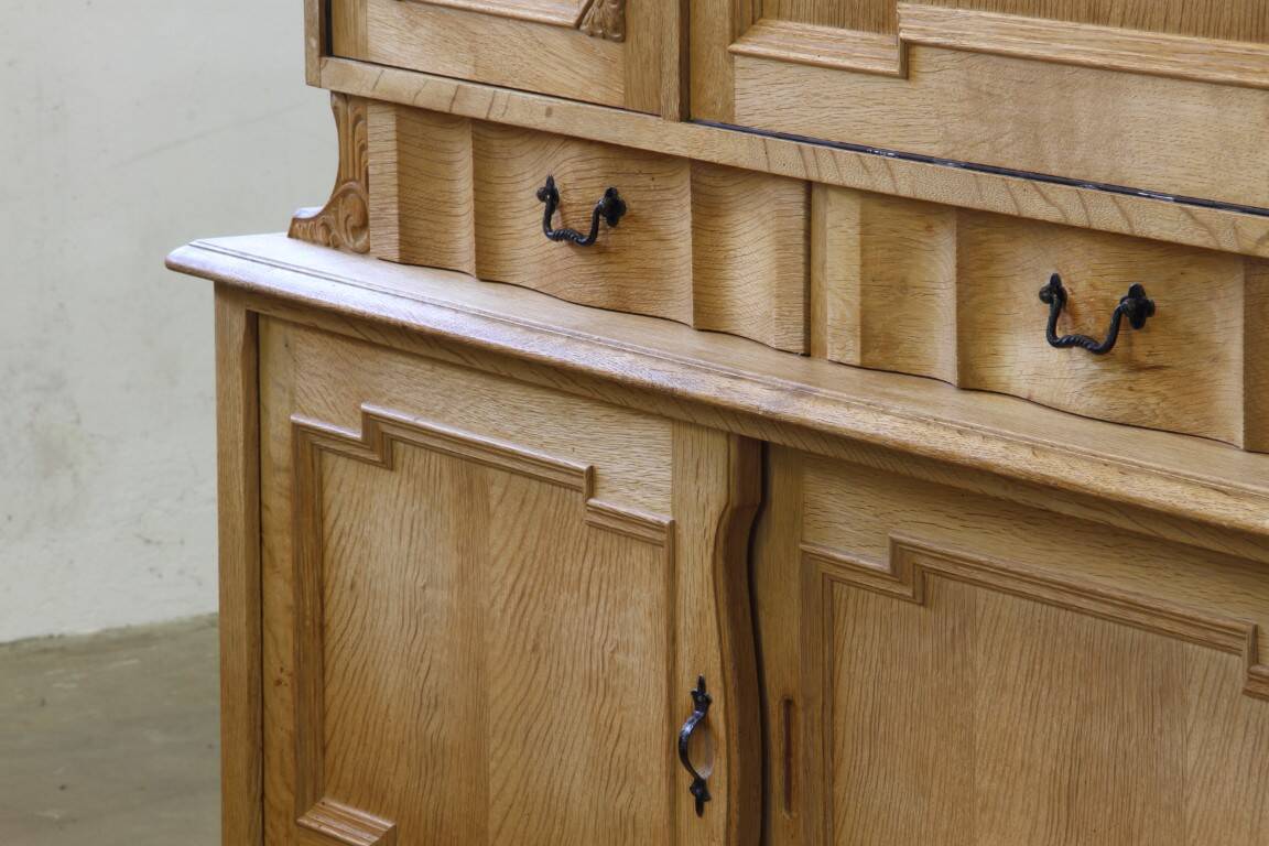 Vintage 1960s oak cabinet - cupboard style of Danish design Henning Kjærnulf