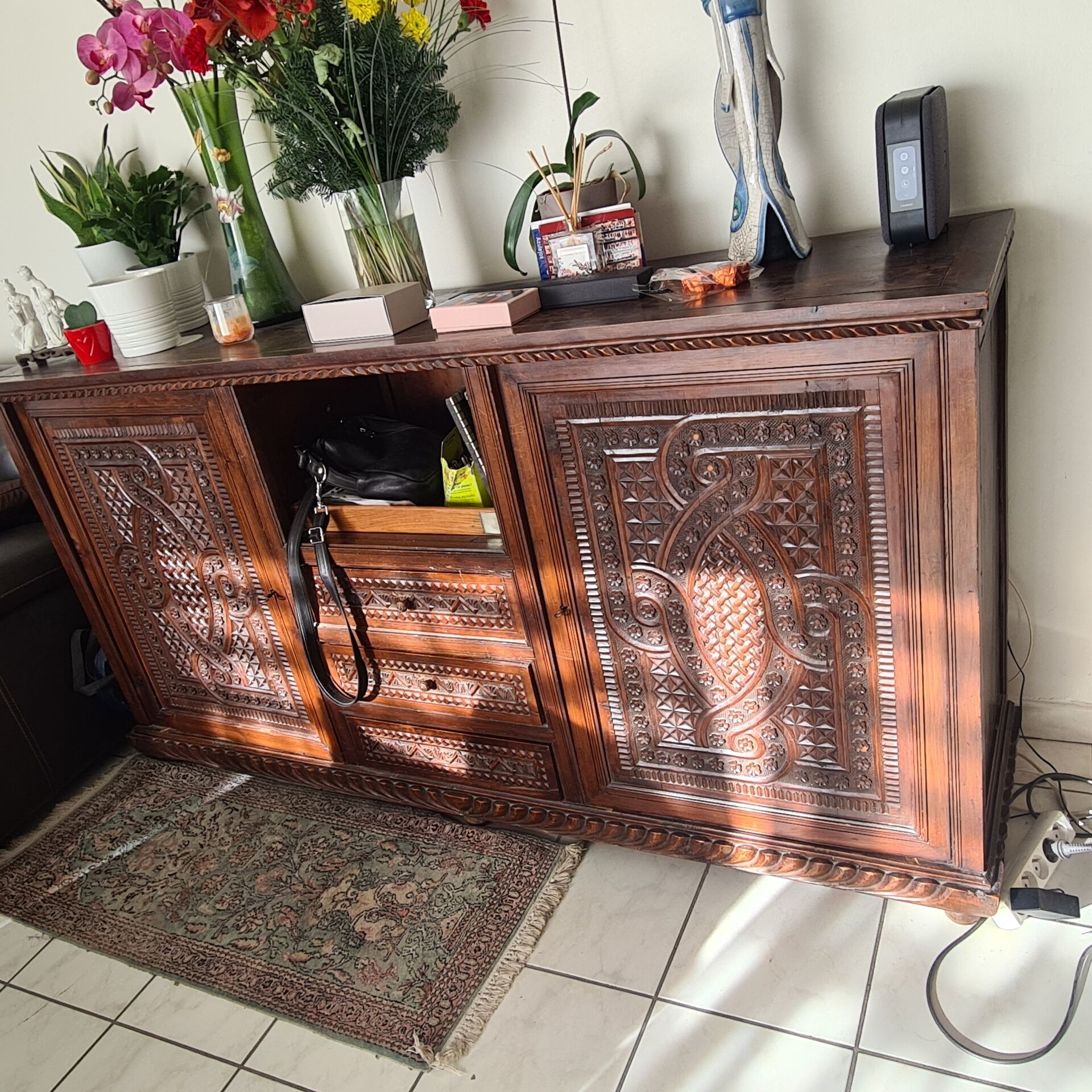 Buffet syrien gris anthracite et cuivre