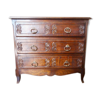Dresser three drawers