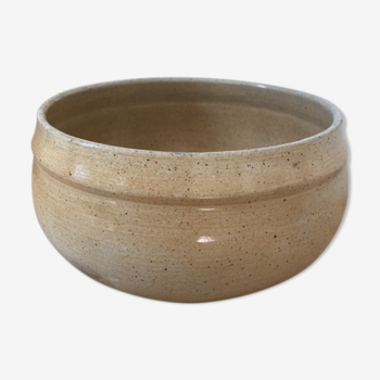 Sandstone salad bowl