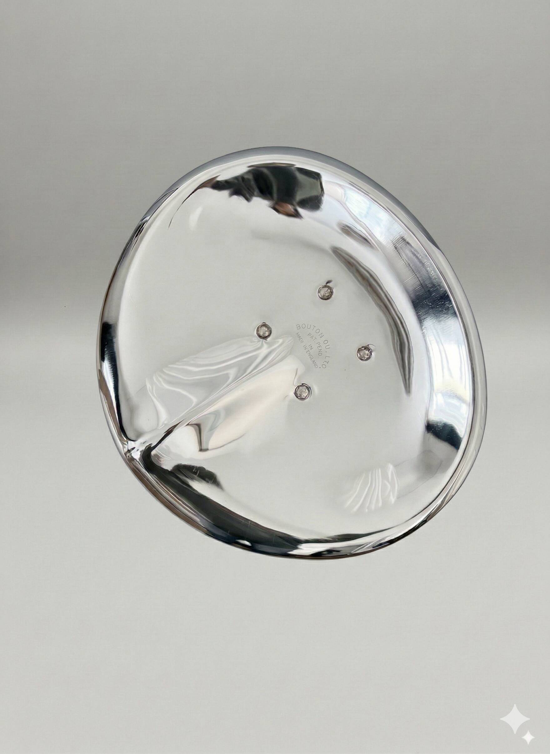 BEAT chrome design stool – Yasuaki Sasamoto for Dulton