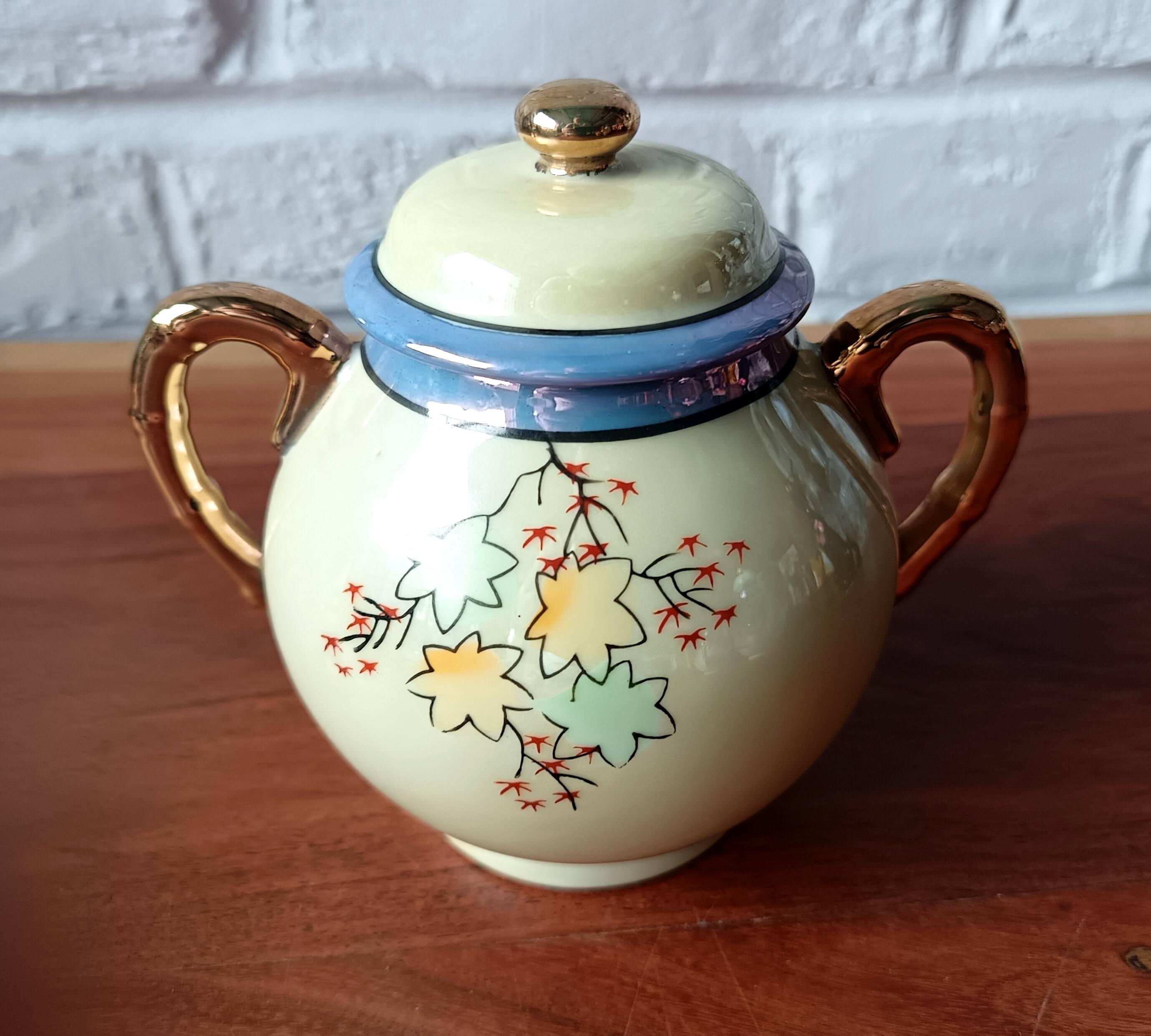 Service à thé en porcelaine fine japonaise vintage motif paysage