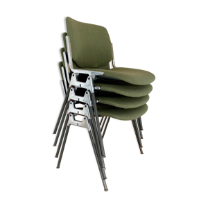 chaises DSC 1965 par