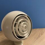 Globe wall lamp with reflector