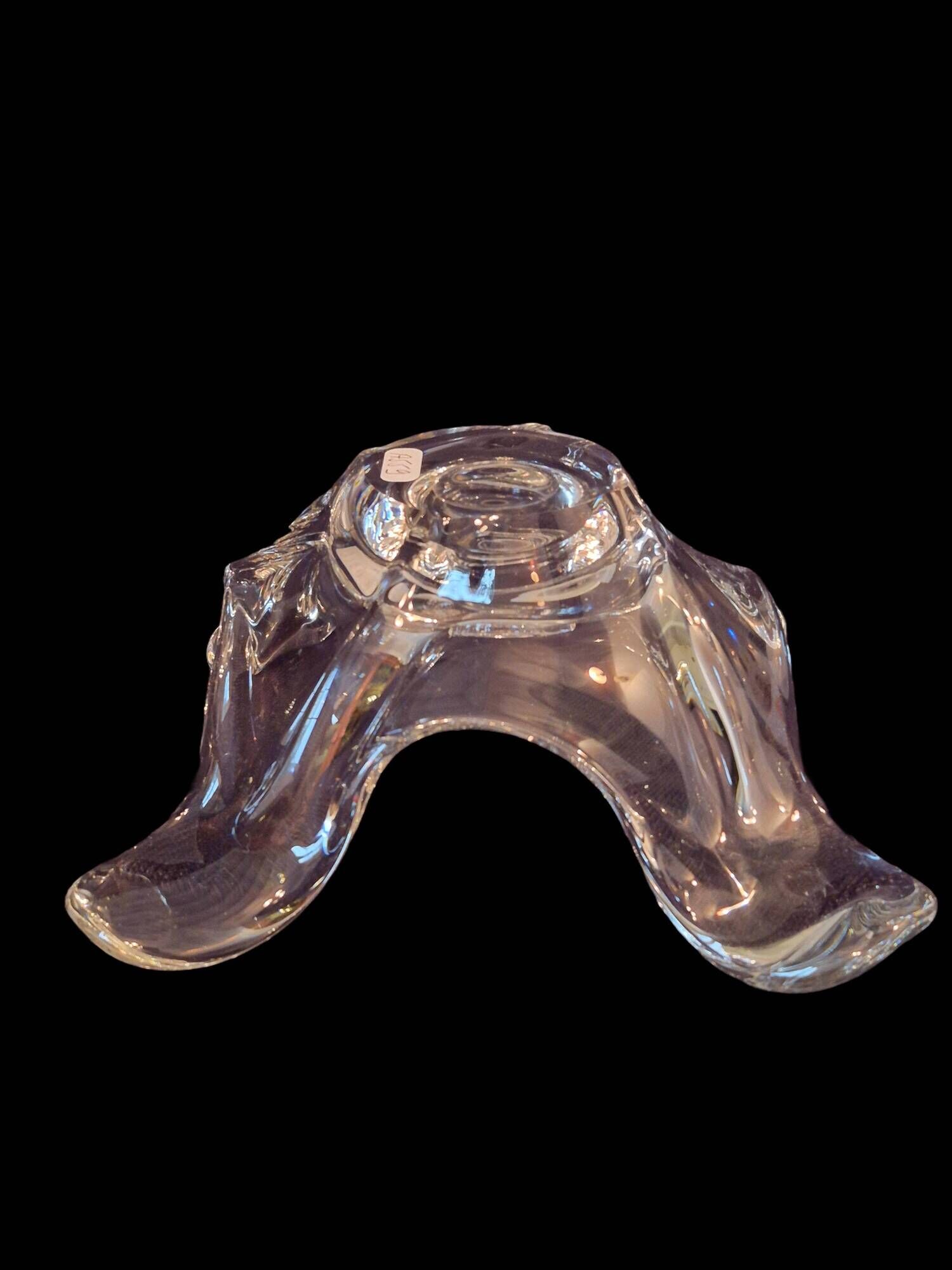 Crystal candlestick from Bayel, flower petal shape A559