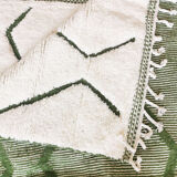 Magnificent Berber carpet Béni Ouarain green and white with diamonds and braided border