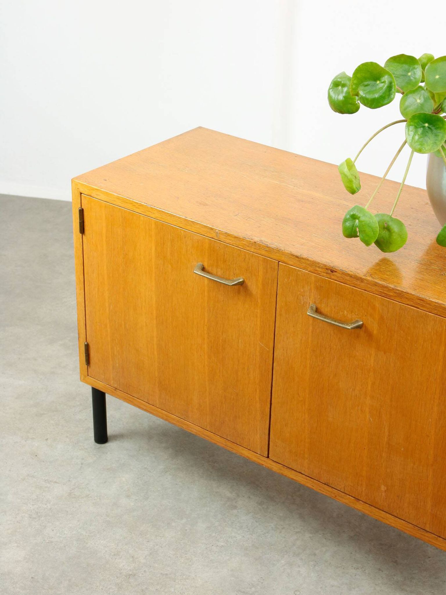 Buffet scandinave moderne du milieu du siècle, années 1960