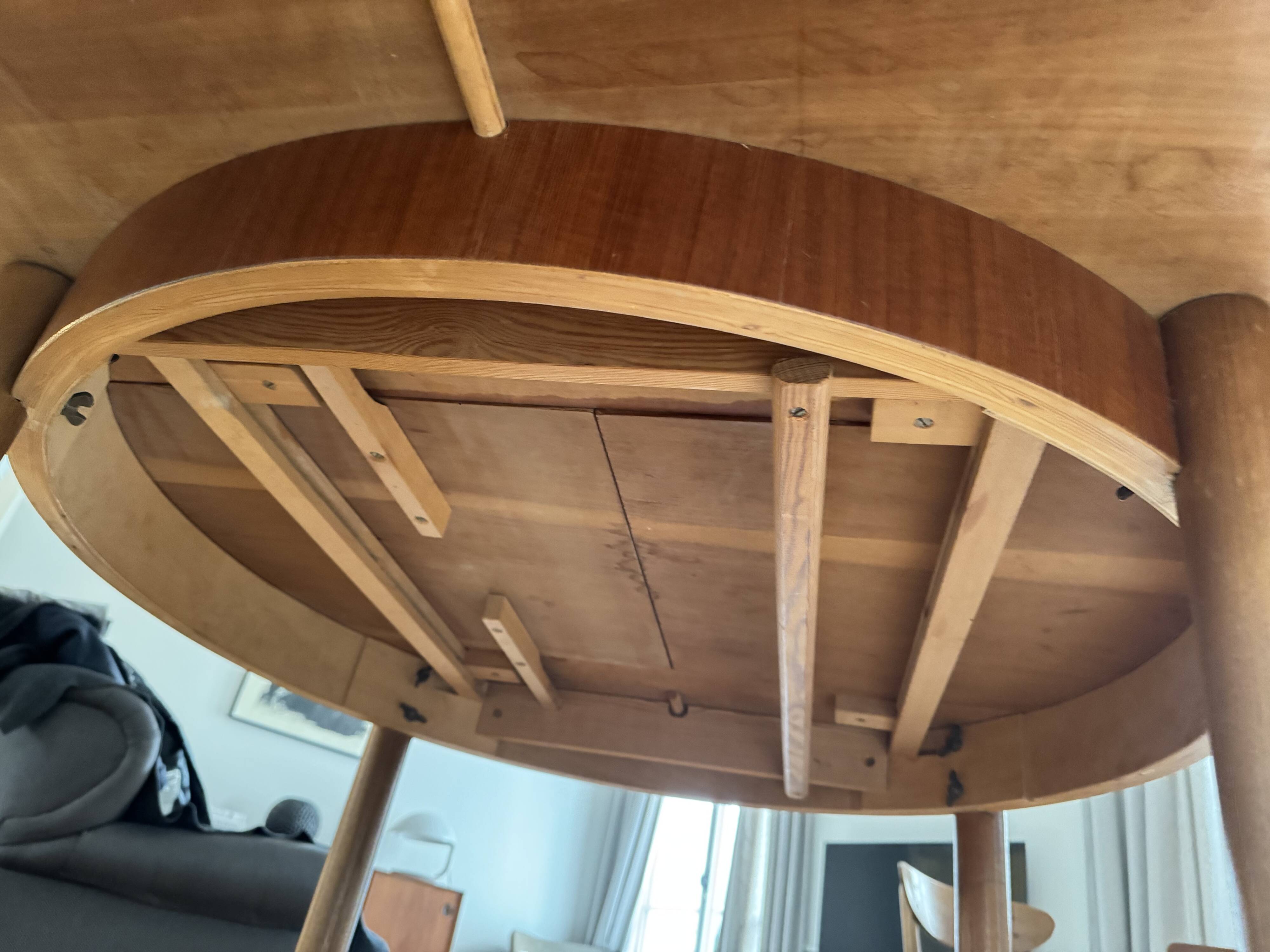 Lubke Vintage Butterfly Leaf Dining Table